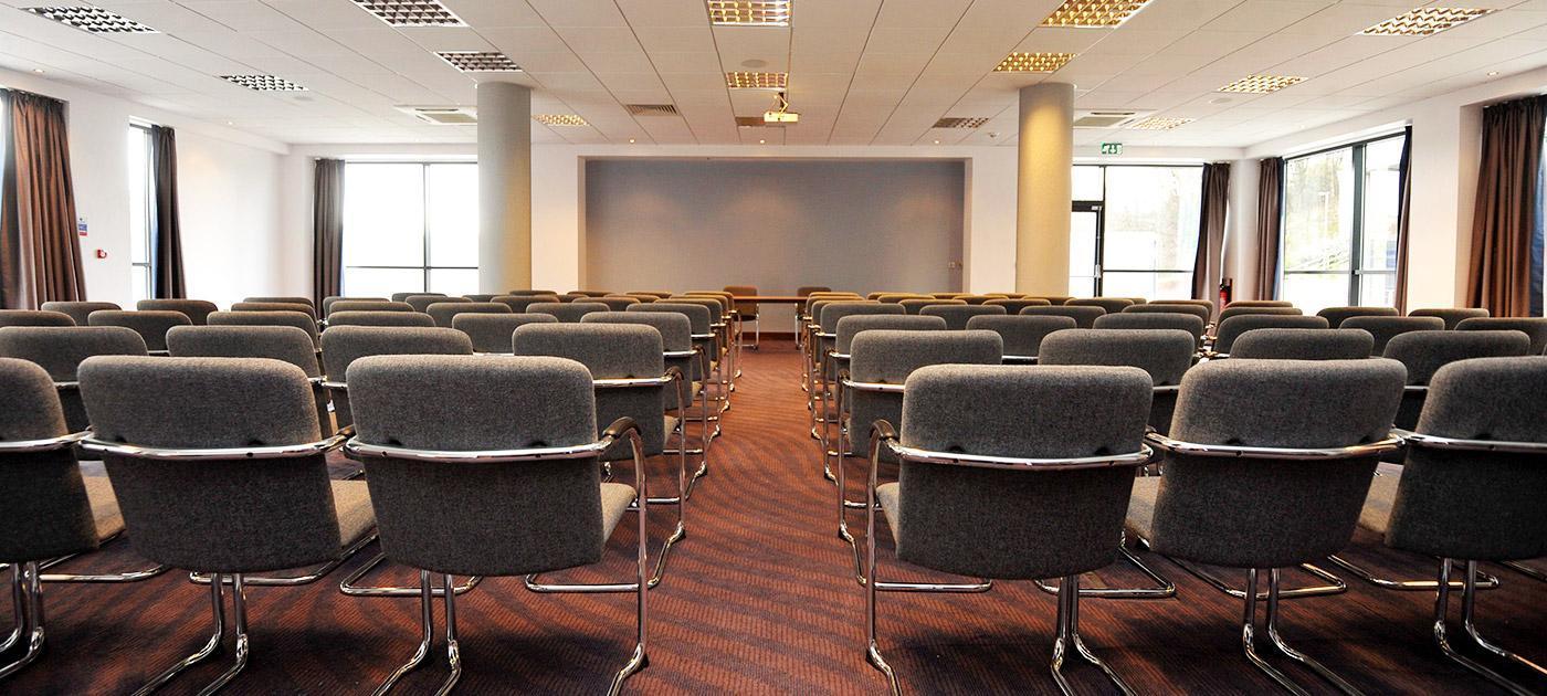 Leonardo Hotel Nottingham - Formerly Jurys Inn Restaurant photo